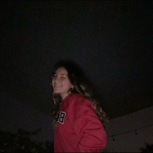 Meet your Posher, Elisa